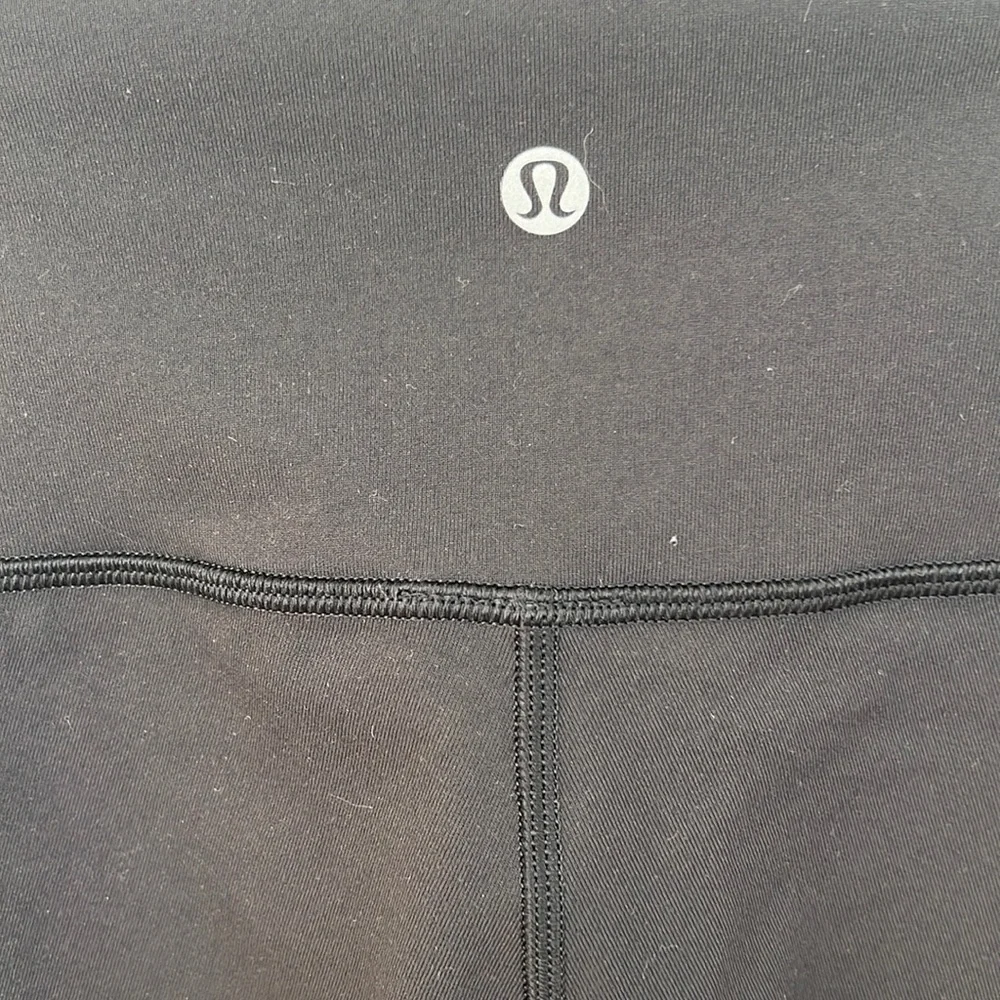 Lululemon wunder under size 4 luon material - Picture 5 of 5